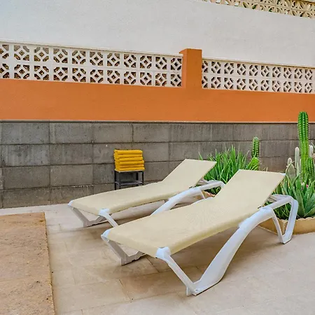 Hébergement de vacances - 3 Bedroom House With Pool Chayofa