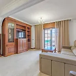 Сasa de vacaciones - 3 Bedroom House With Pool *