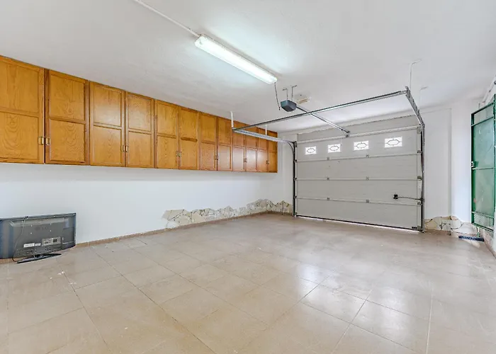 - 3 Bedroom House With Pool بيت للعطل *